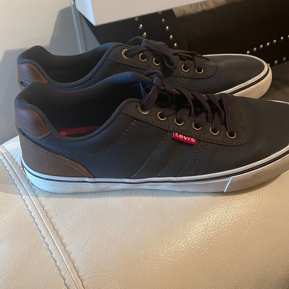 Men's Footwear
